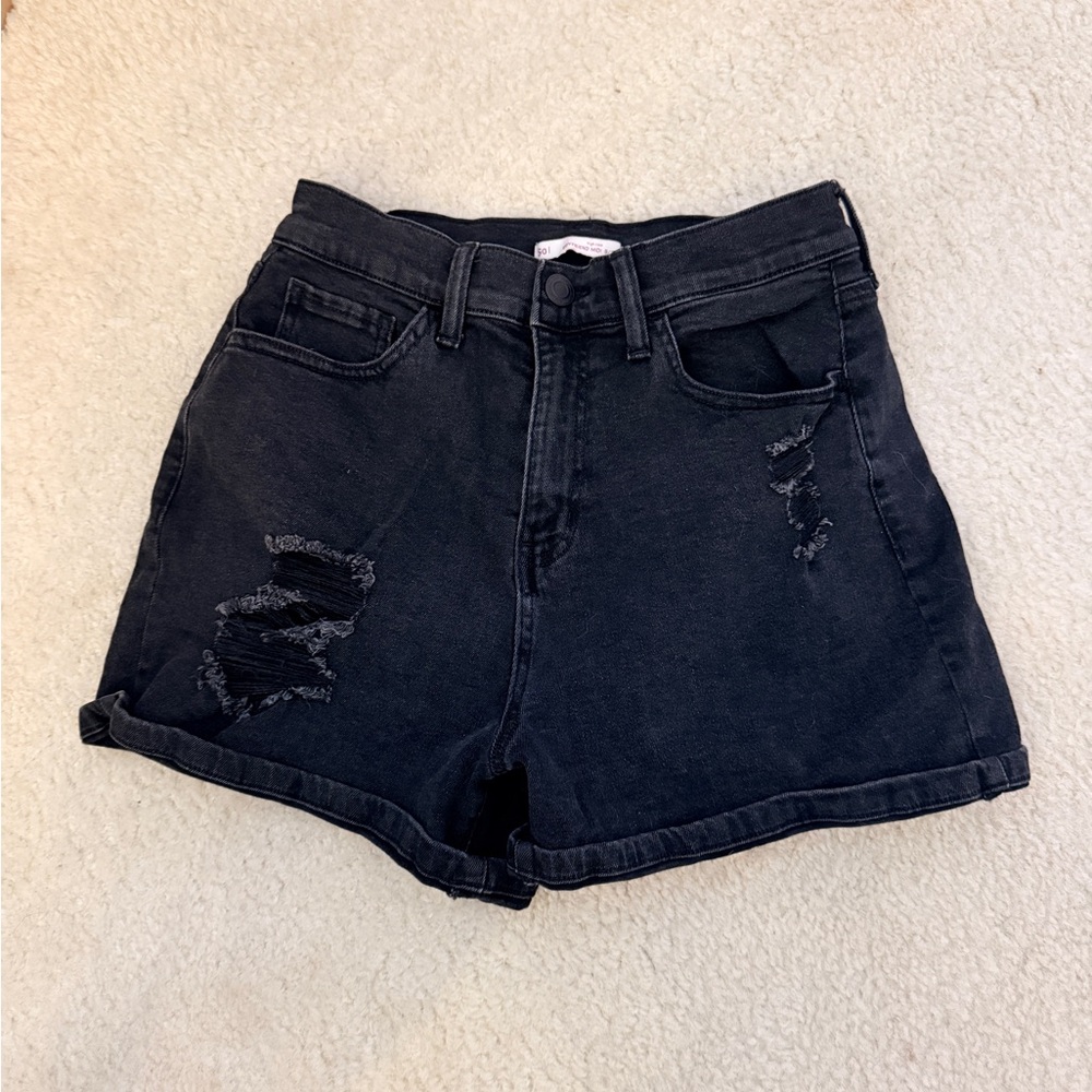 Black distressed jeans